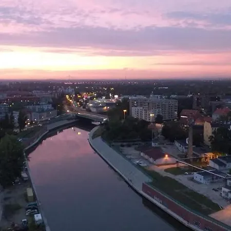 Atal Towers Prywatny Апартаменты Вроцлав