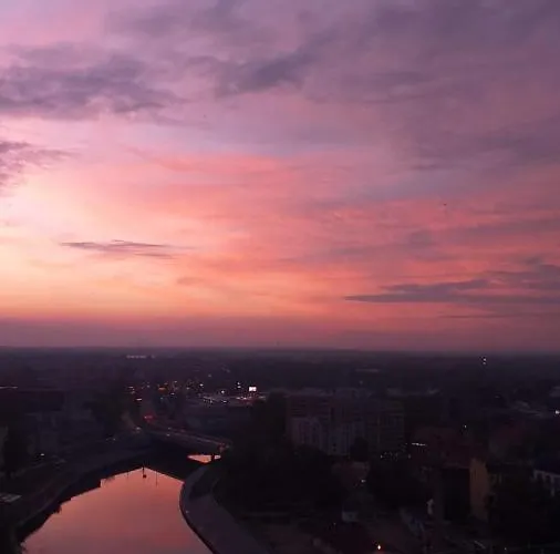 Atal Towers Prywatny * Breslavia